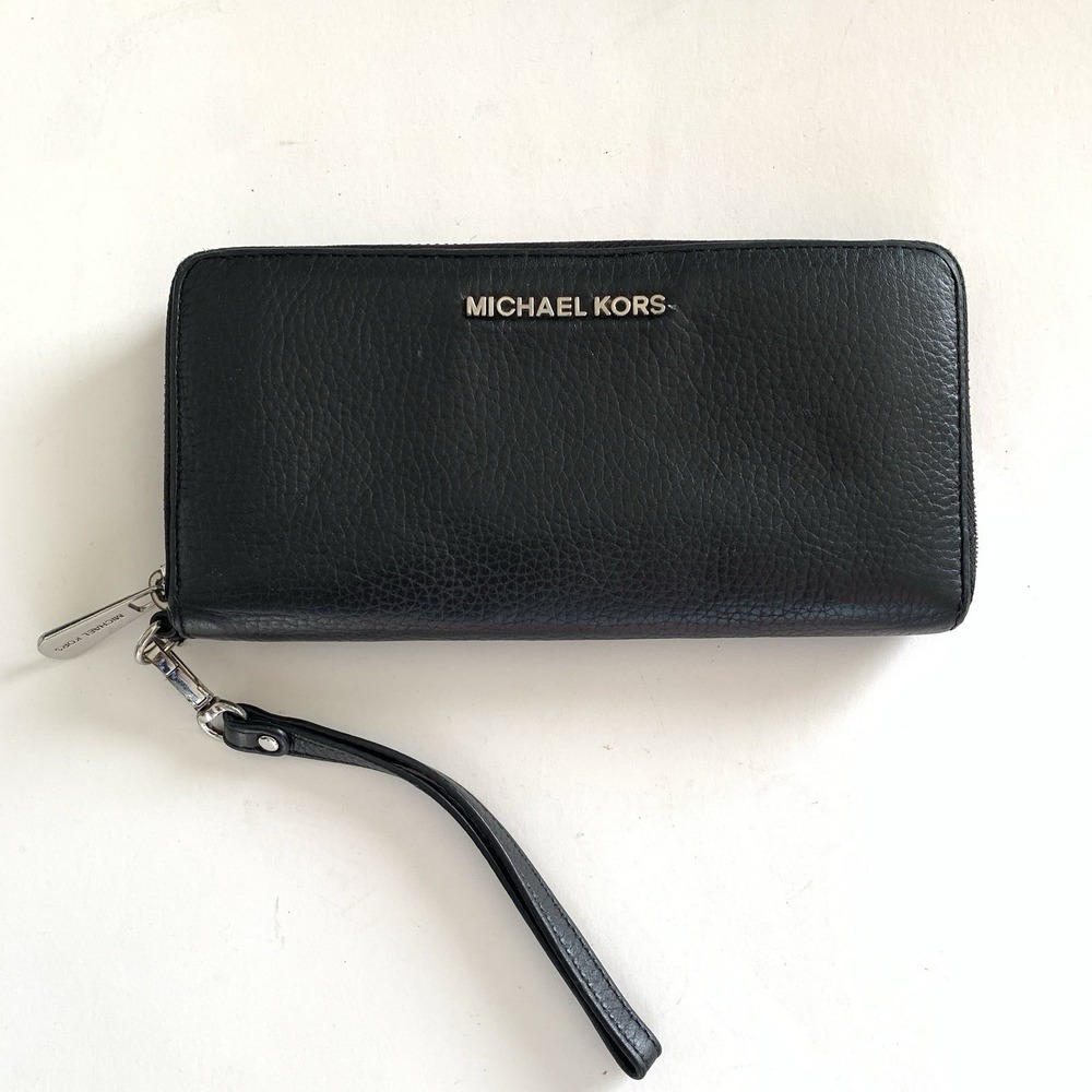 Michael Kors Wallet Wristlet Jet Set Black Pebbled Leather Cards Zip Around